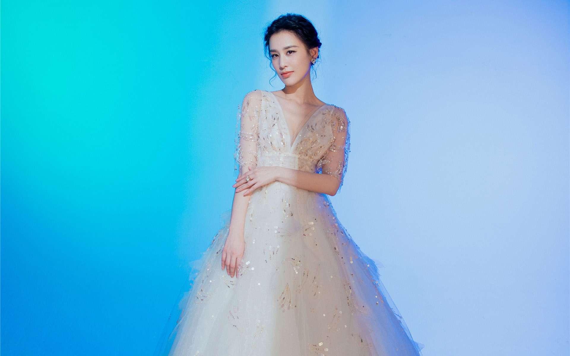 世間人人心獨坐