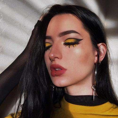 自己問她