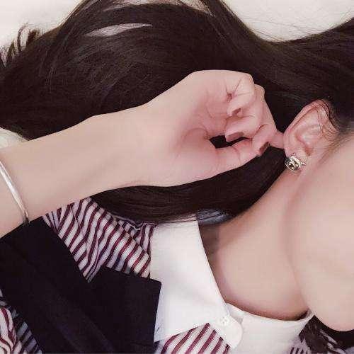 丰满的女邻居在线观看