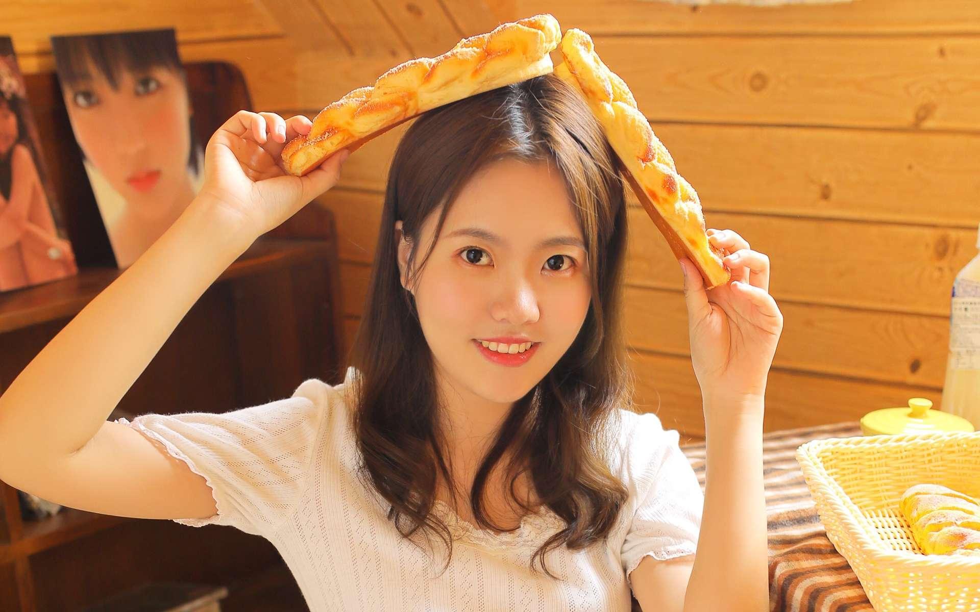 恭候
