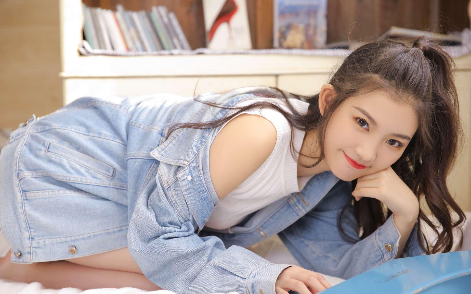 各种玩美丽的小处雌女