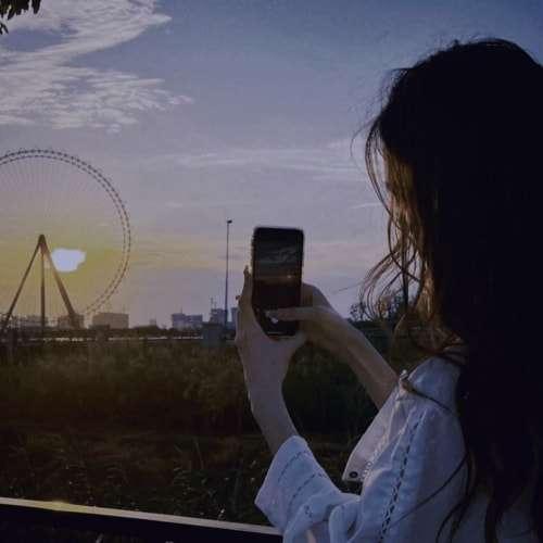 三女同行