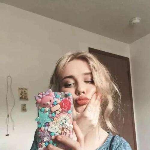 ：拂精花草