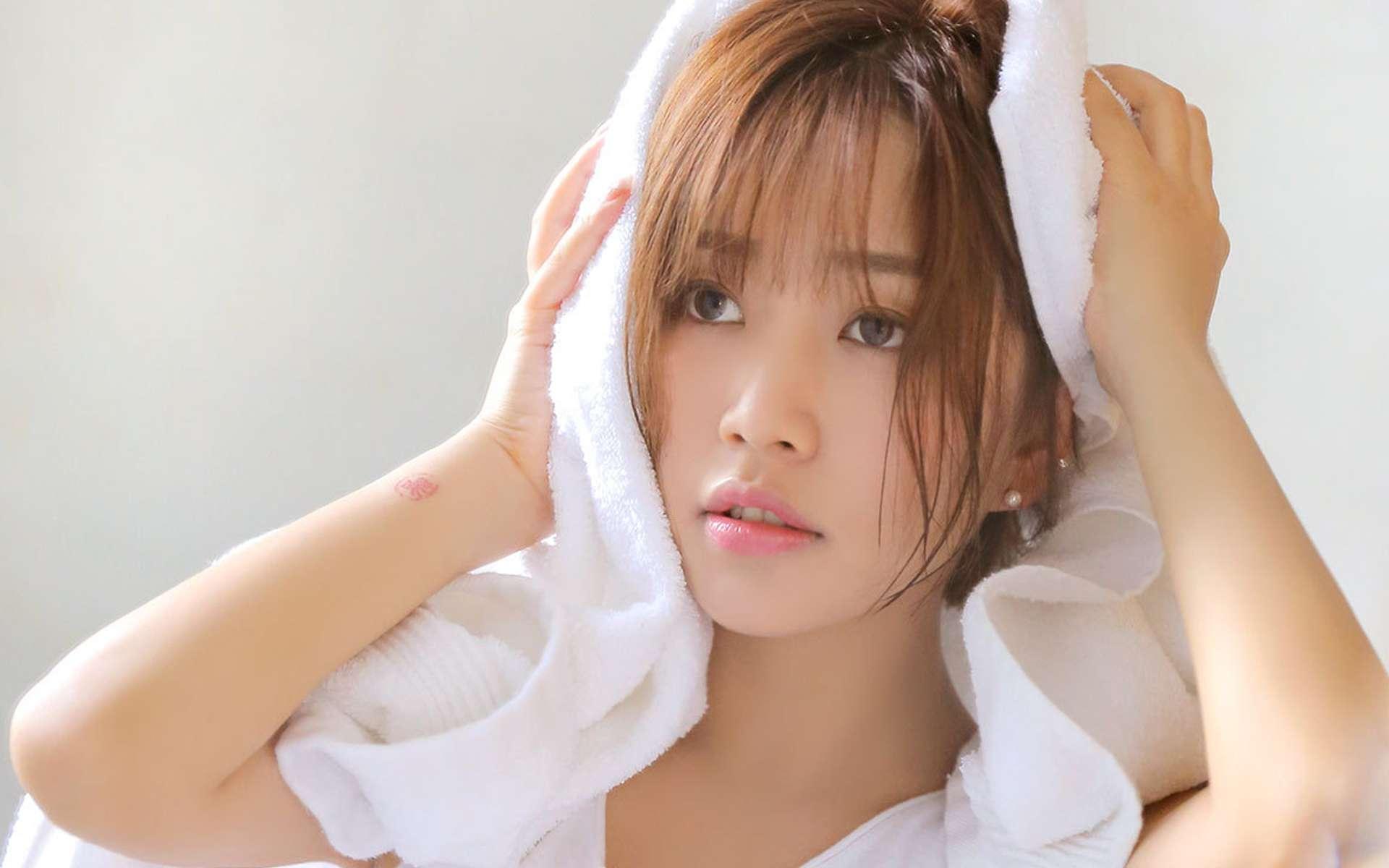 小白終塑體