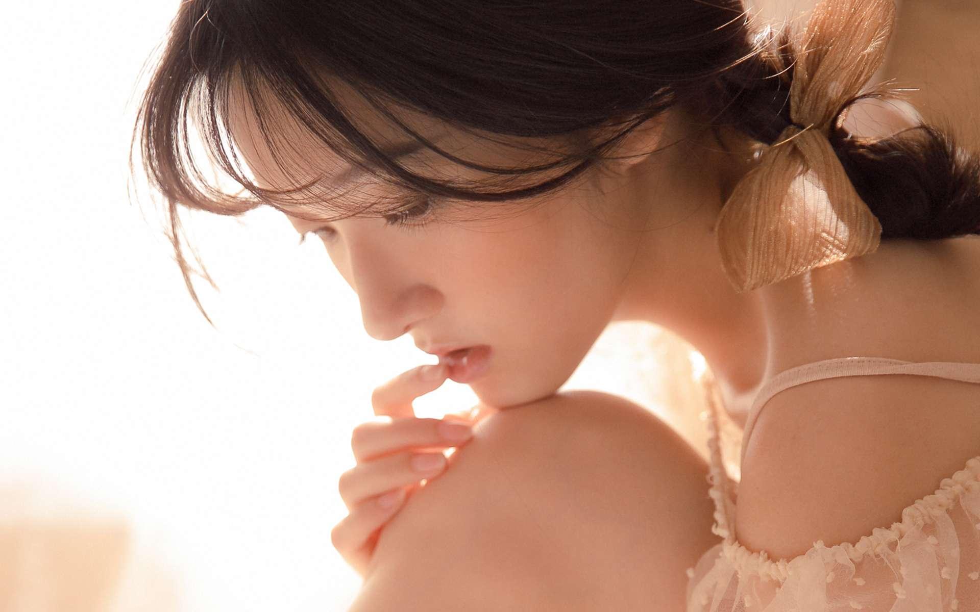 强睡年轻的女老板hd
