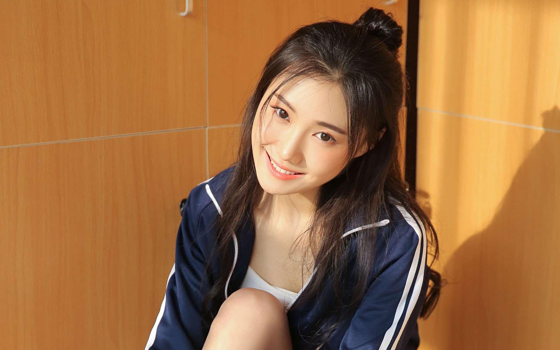 不是花癡