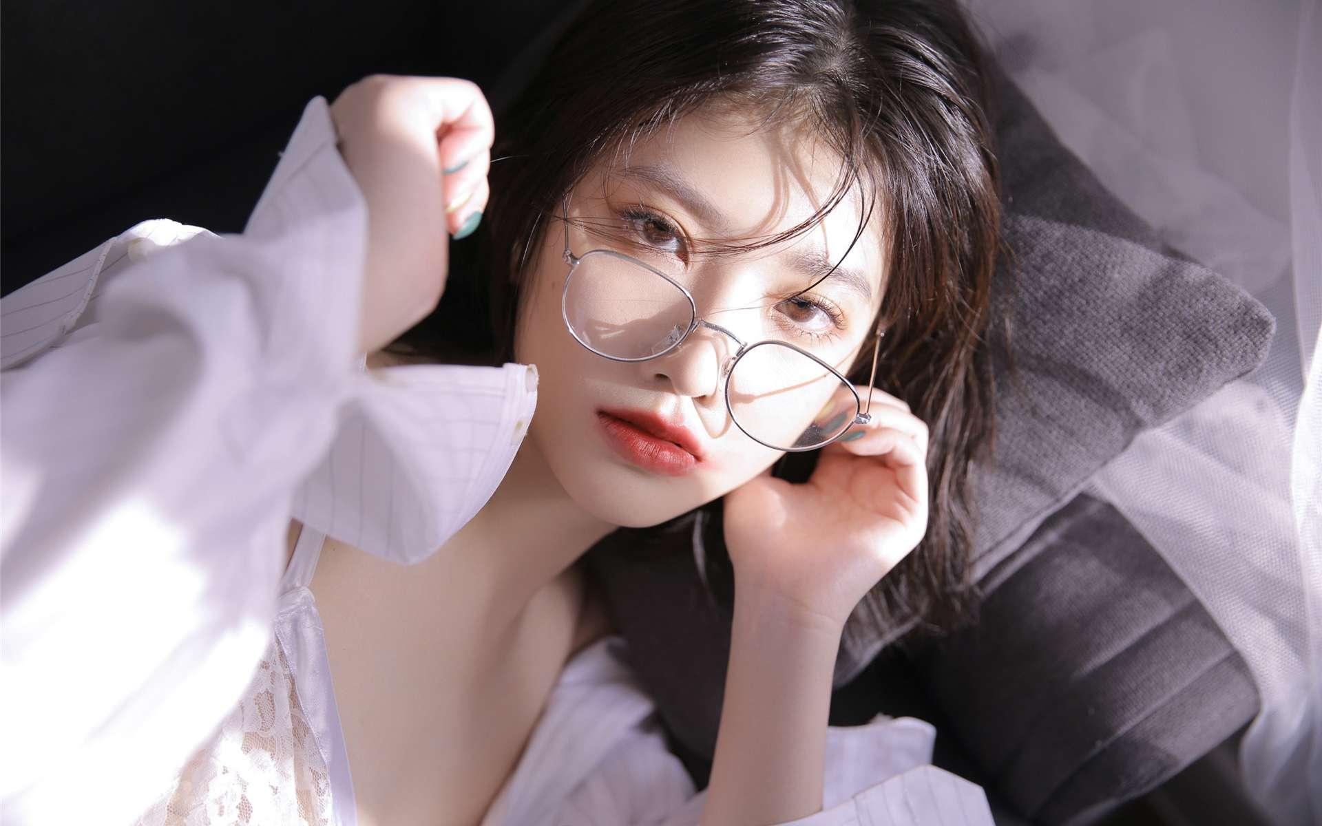 不會(huì)舞也不會(huì)曲