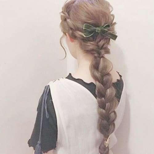 很高的少女