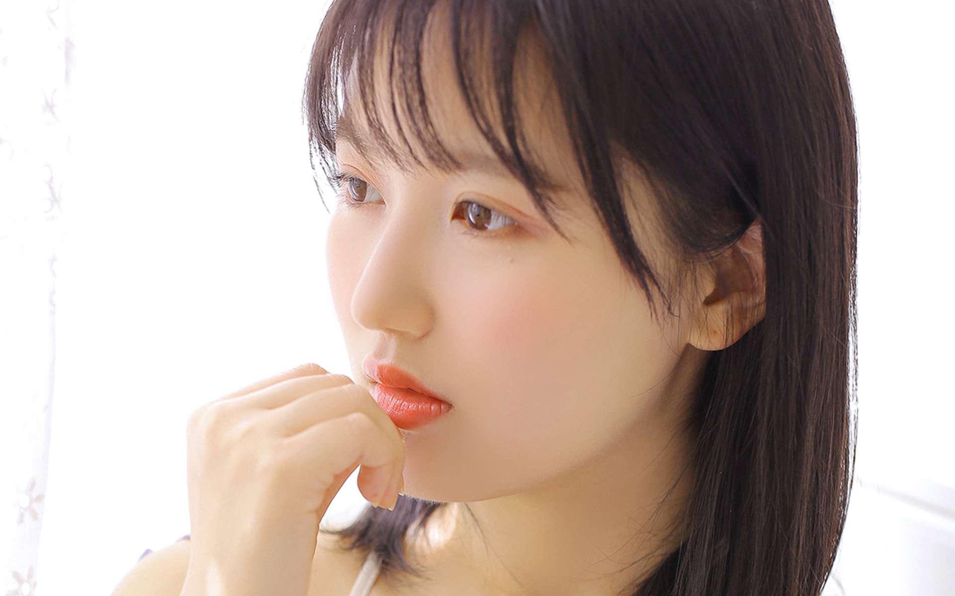 智能机器人李采