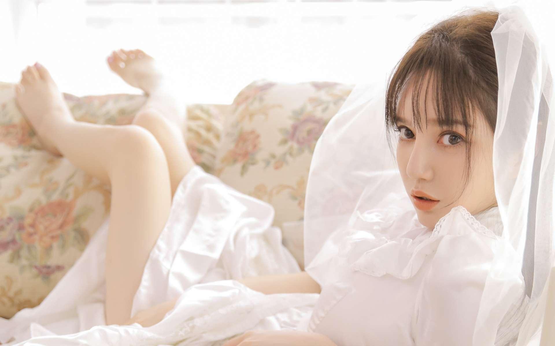 欧美又粗又长又湿又黄的视频