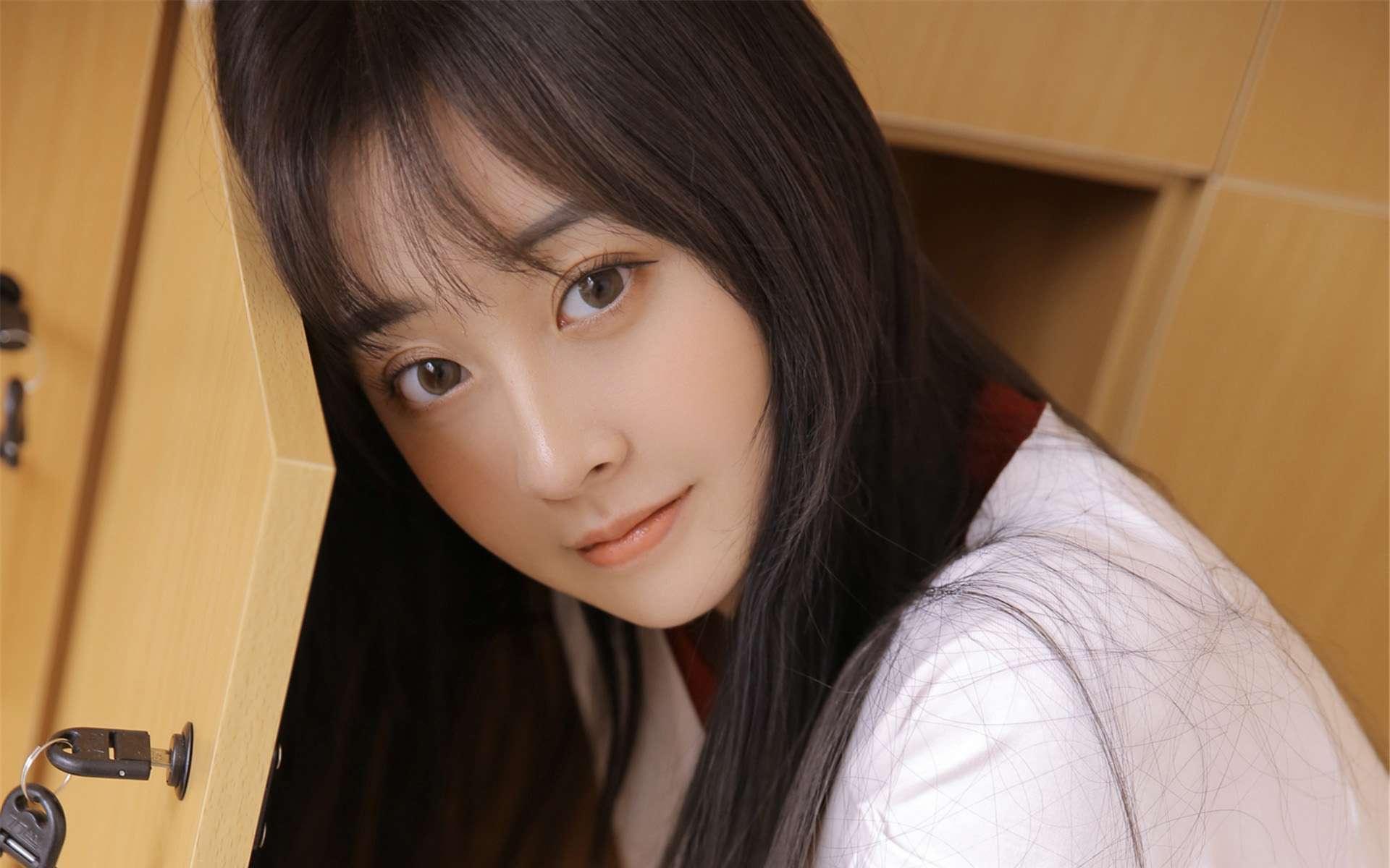 她是不是叫云藍(二)
