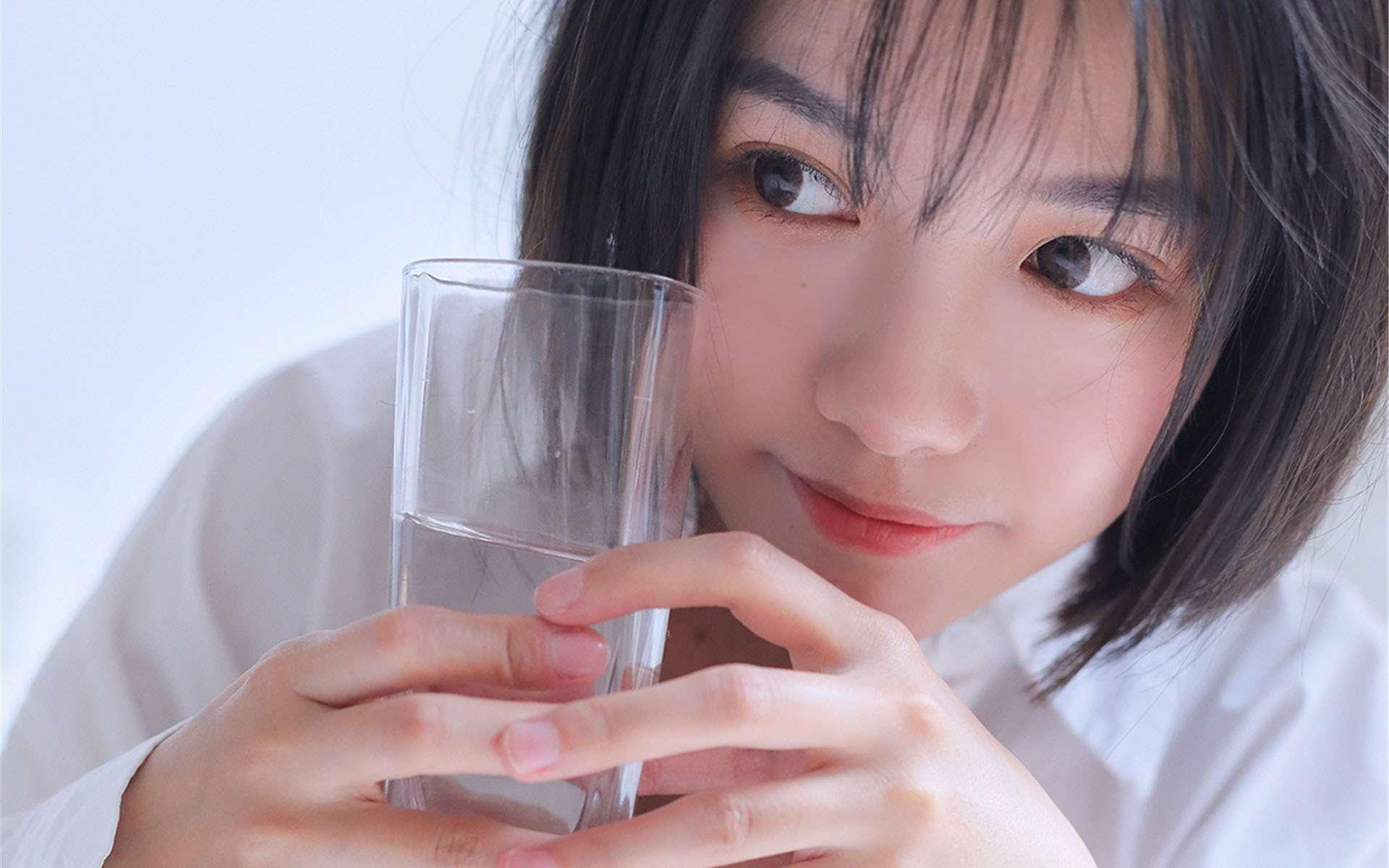 法国高压监狱女演员名字