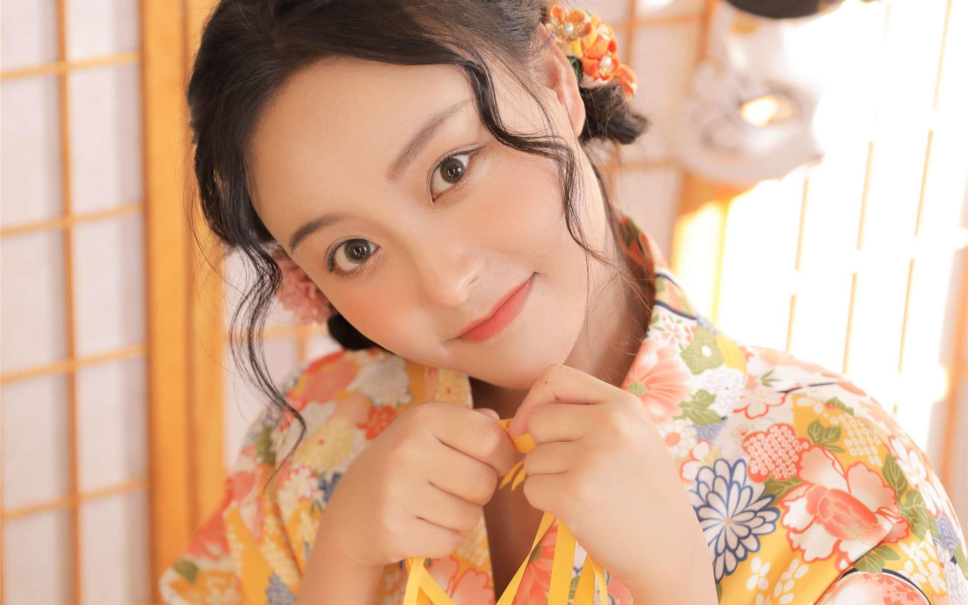 有女孩子想追他