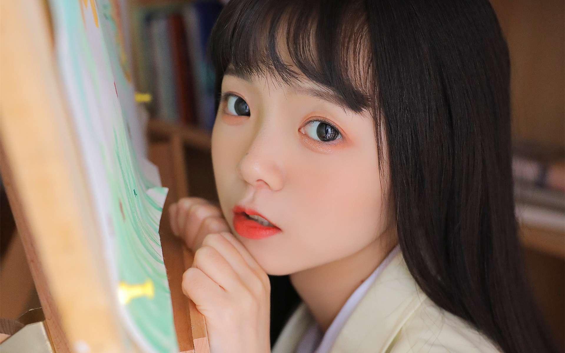 花招盡出