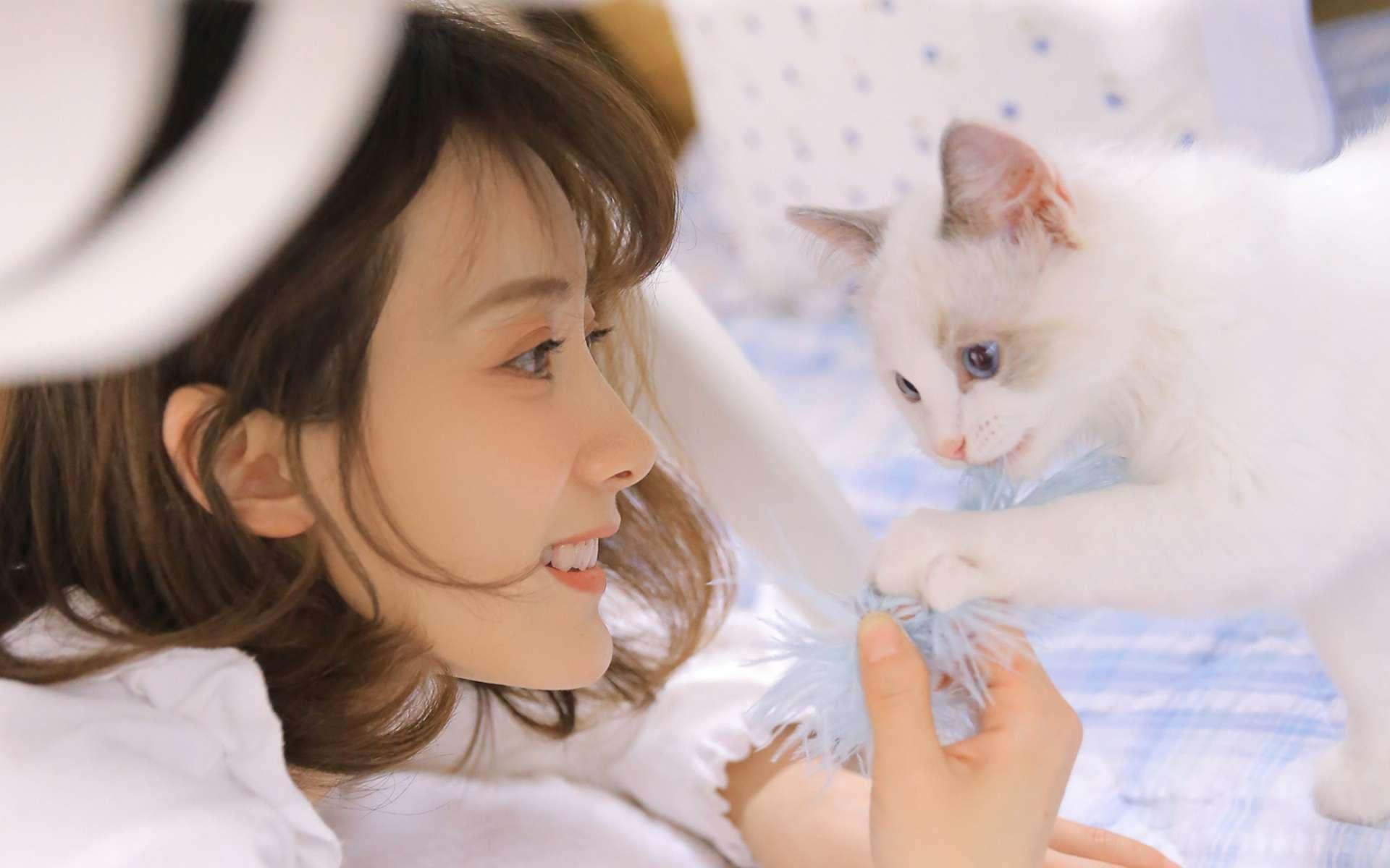是敵亦友