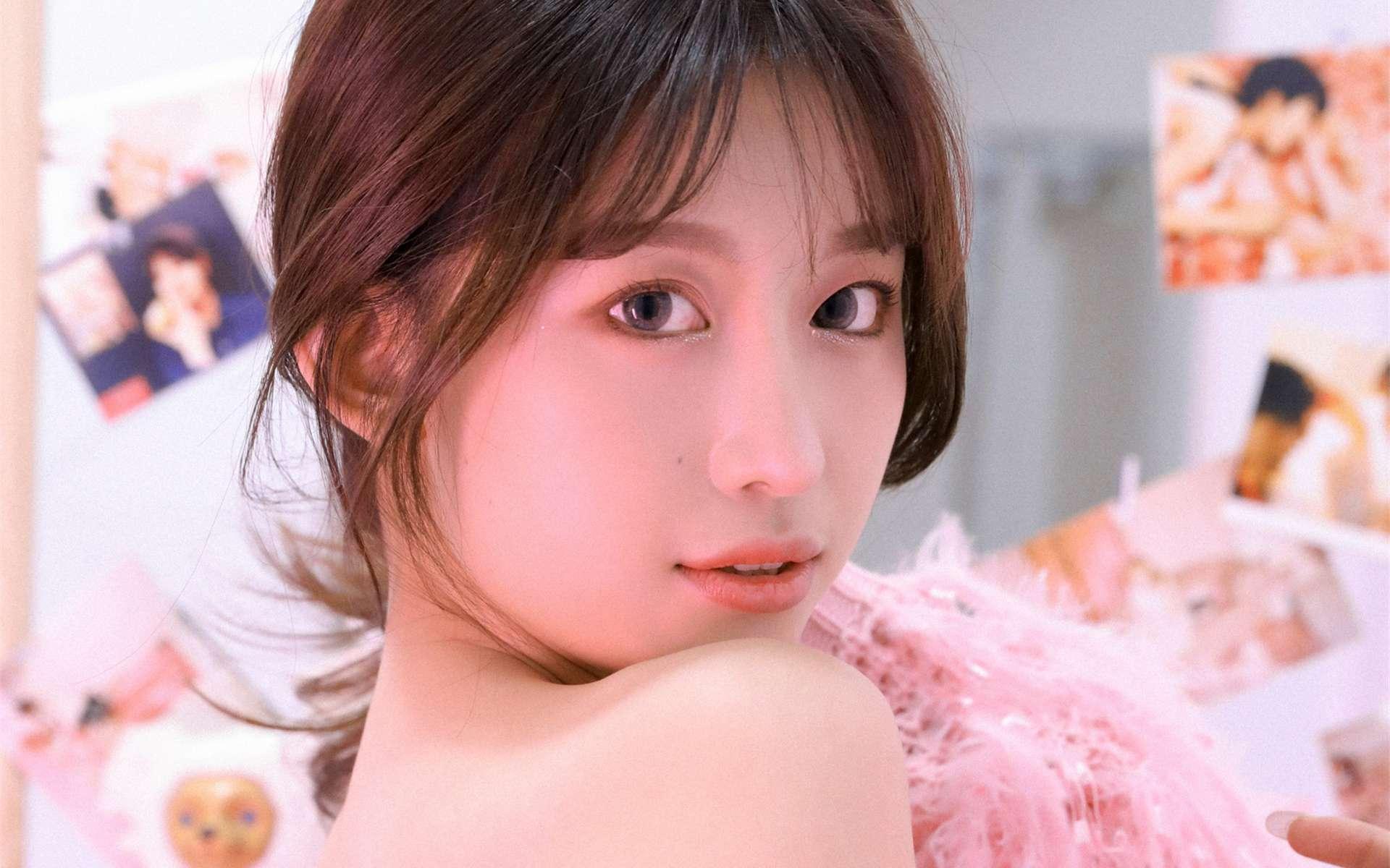 美女扒开尿口直播视频