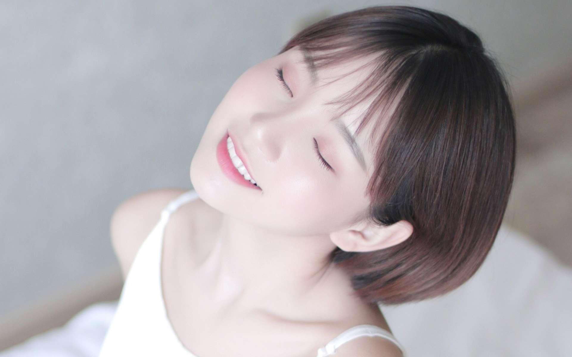 美女脱个精光露出小网站