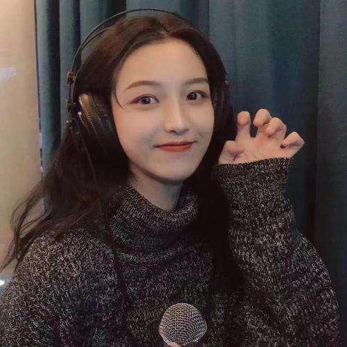 花季传媒app美好的夜晚从打开花季开始