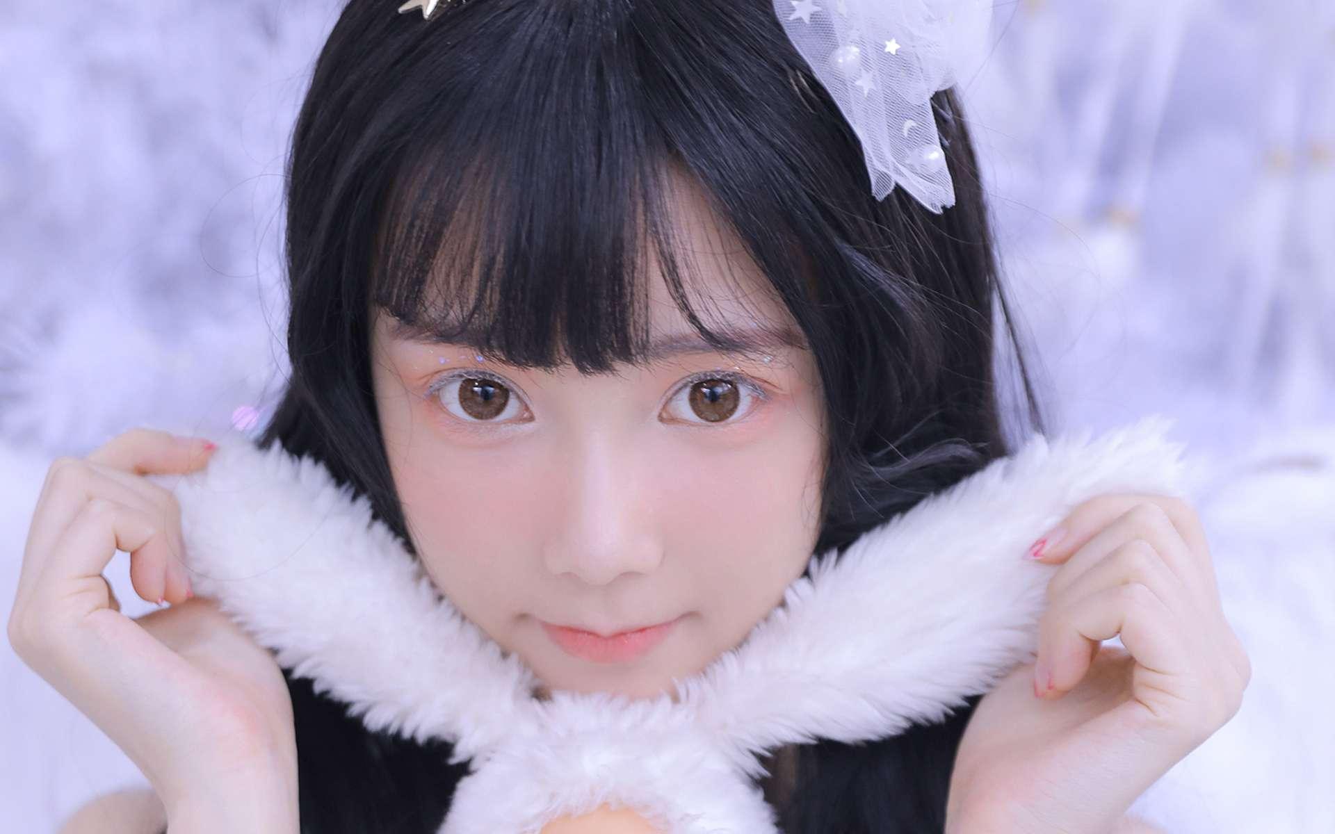 裙子里的怪兽