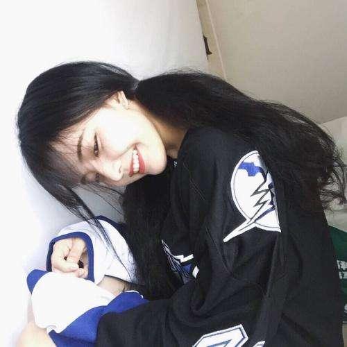 以后不準摟摟抱抱