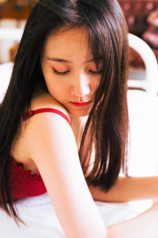 呃，請(qǐng)假半天~