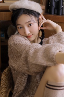 她倒要看看她能翻出多大的浪花