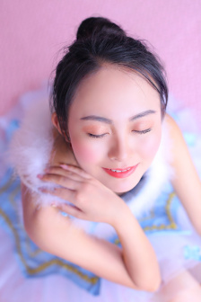 小燈泡是個吃貨