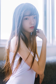 一點都不肯讓人碰