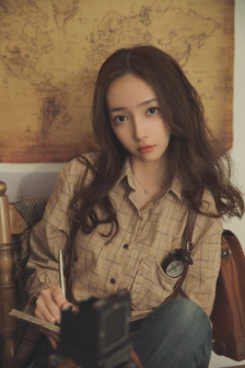 背后的人是傅景遇