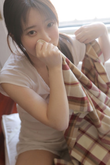 掉進池塘里