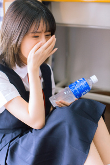 她怕漏雨