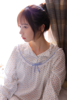 她不見
