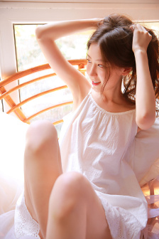 她不長啊